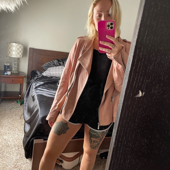 BCBG leather jacket - Picture 15 of 16